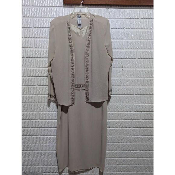 R & M Richards Karen Kwong Women's Beige Beaded 2Pc Formal Dress & Jacket Size 1 - Picture 1 of 10